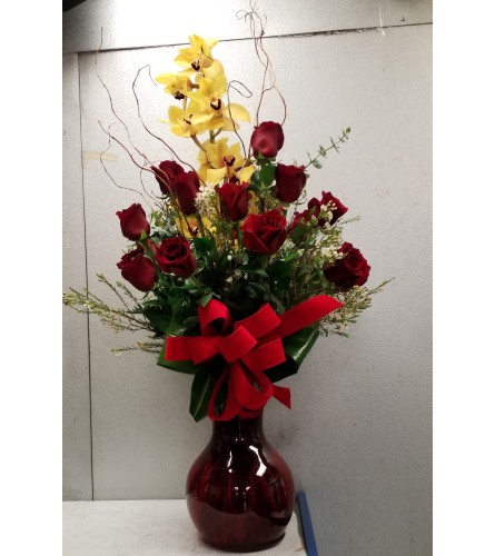 24 Lovely Red Roses