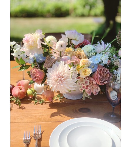 Botanique Signature Bouquet- Garden Party