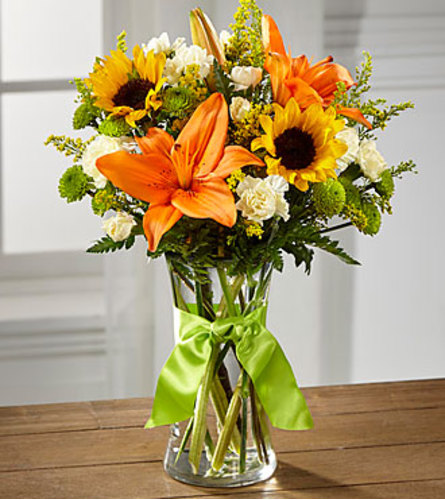 The FTD Country Calling Bouquet Vase Arrangement