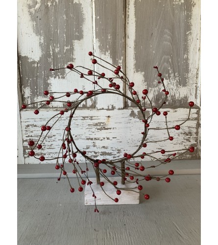 Small Berry Wreath Stand