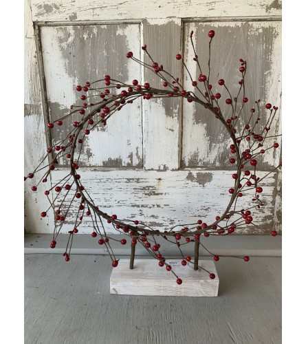 Large Berry Wreath Stand