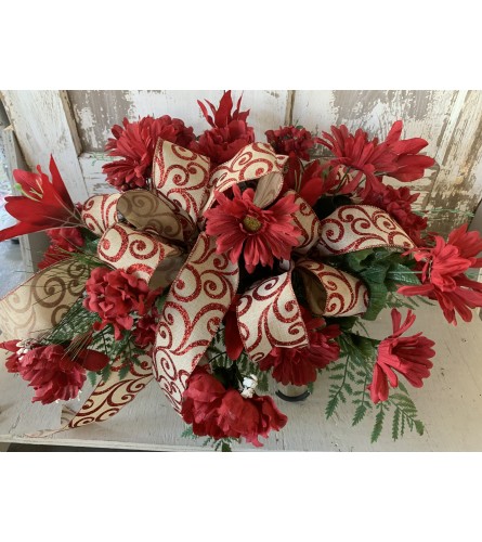 Red Floral Arrangement Saddle