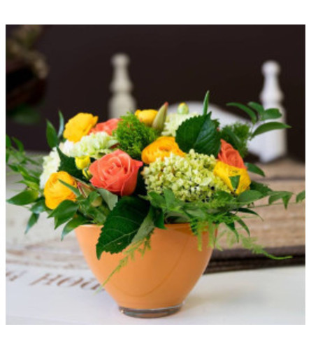 Loving Citrus - Deluxe. An arrangement by In Bloom.