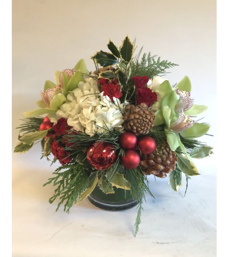 Round holiday Bouquet