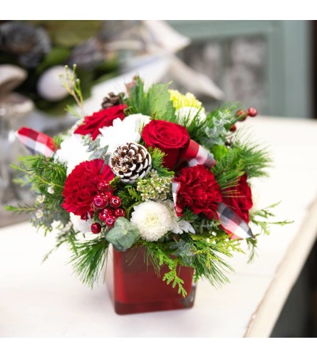 Hugs at Christmas - Deluxe. An arrangement by In Bloom.