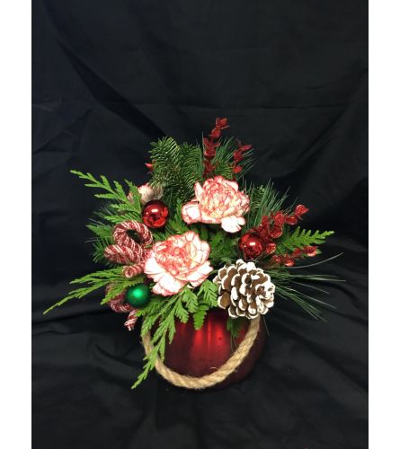 Red and Green Glitter and Shine. An arrangement by Flowers by Anna.