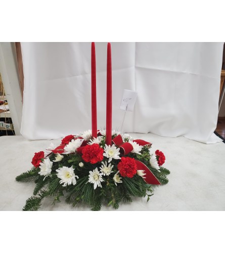 Holiday Splendor FF MS. An arrangement by Floral Fantasy.
