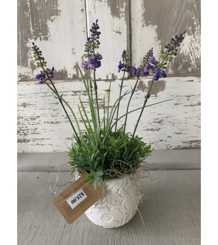 Silk Lavender Vase. An arrangement by Metcalfe Florist and Pleasant View Greenhouses.