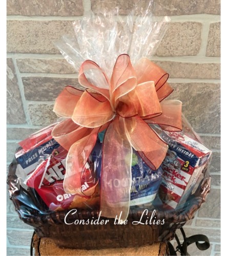 Sunday Fun day. An arrangement by Consider the Lilies.