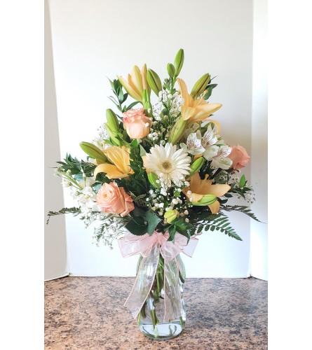 Everly Rose. An arrangement by Zaisers Florist and Greenhouse.