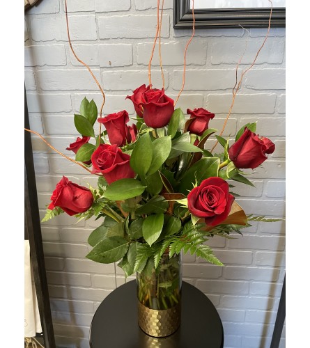 Modern Dozen Red Roses