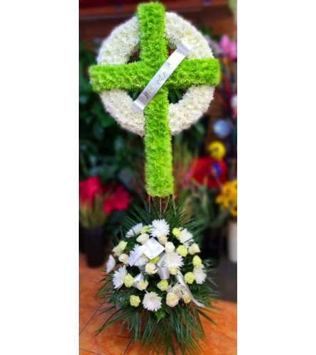 Deluxe Standing Celtic Cross