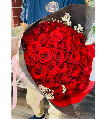 50 Red Roses