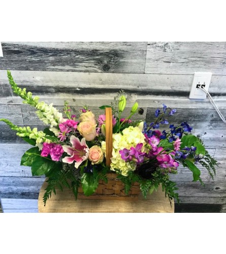 Elegance Garden Basket