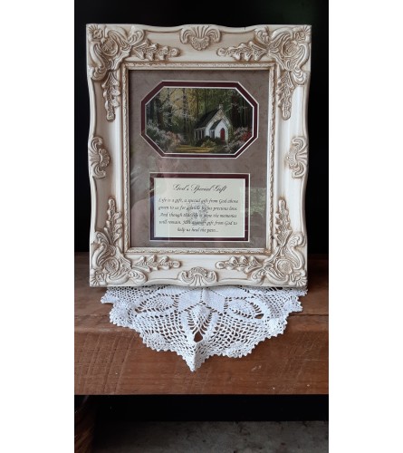 Framed Verse. An arrangement by Rennix Flowers.