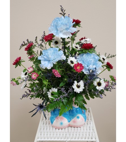 Bouncing Baby Bundle - Deluxe. An arrangement by Flowers Plus.