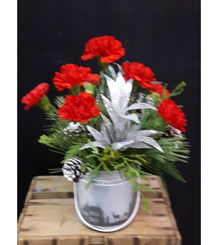 A Holiday Spirit. An arrangement by Always in Bloom.