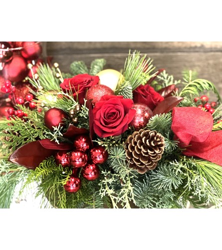 Red Hues Holiday Centerpiece