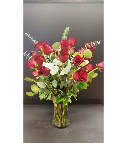 Stunning Rose Arrangement - 2 Dozen Red Roses