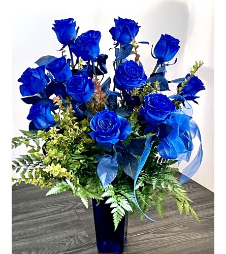 Bouquet Of Three Blue Roses With A Wide Blue Ribbon And, 44% OFF