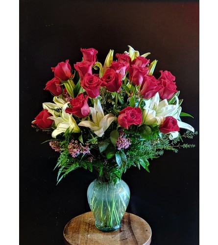 24 Premium Roses with Lilies