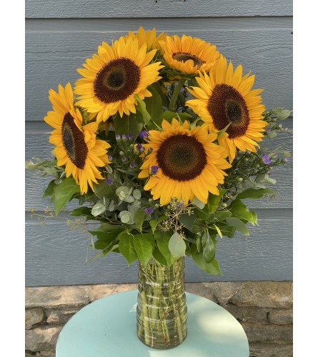 Monthly Fresh Arrangement Standing Order. An arrangement by Thompson's Full Bloom.