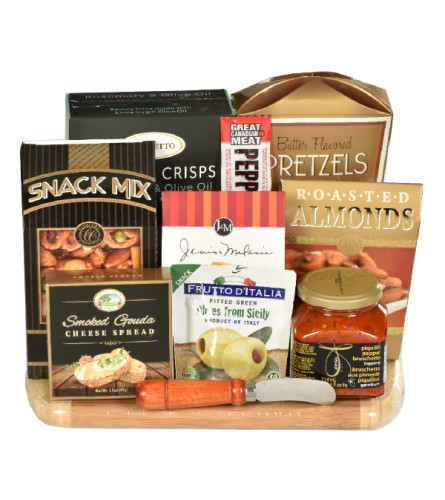 Snackers Delight Basket by Saksco. An arrangement by Floratechnics.