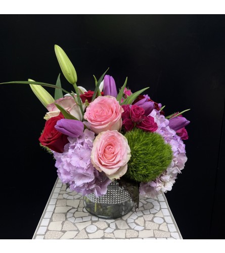Sparkling Beauty. An arrangement by Marivel's Florist and Gifts.