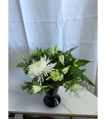 Anemone Dreamer Bouquet (Whites)