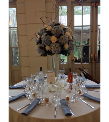 Elegant blue and white Weeding Centerpiece