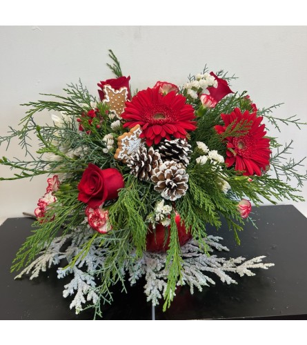 Shimmer and Shine by Flower Trends. An arrangement by Flower Trends Florists.