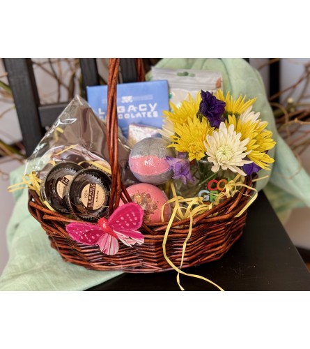 Pamper Mom gift basket with fresh flowers