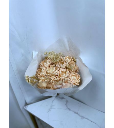 Sola Flowers Soft Peach Bouquet