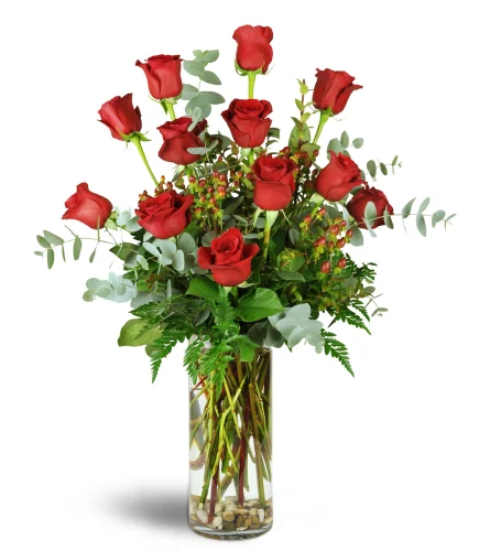 Romantic Rose Embrace - Standard. An arrangement by Gonsalves-Fasso Flowers.