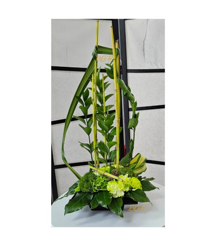 Garden Zen - Deluxe. An arrangement by Anthurium Gardens Florist.