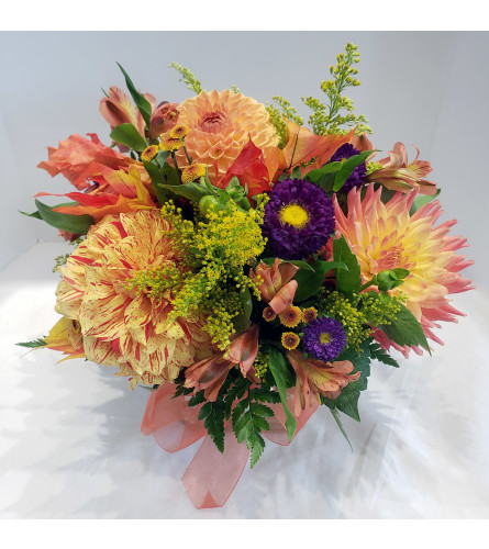 Flower Arrangement of the Month - Dahlia Sunset