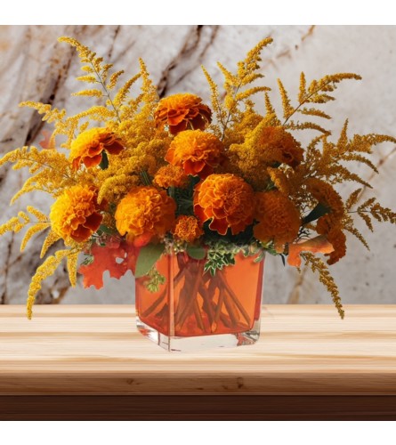 Recuerdo Sereno. An arrangement by Elegant Florist.