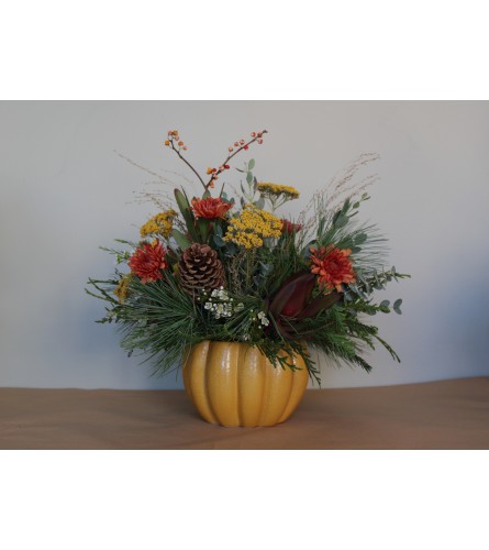Pumpkin Spice. An arrangement by Hudson Valley Floral.