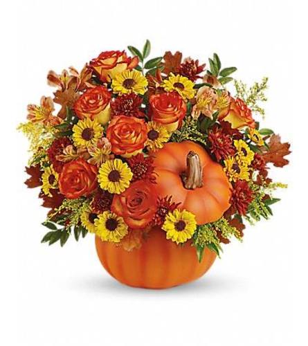 Pumpkin Spice Blooms. An arrangement by Howard Beach Florist.