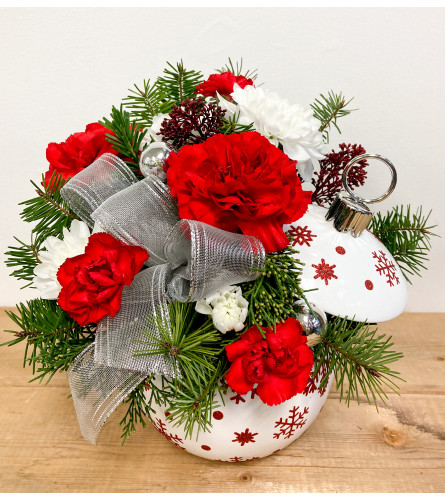 Sprinkly Sparkly Ornament. An arrangement by Mayfield Flowers.