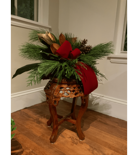 Christmas Greetings. An arrangement by Silver Rose Emotions.