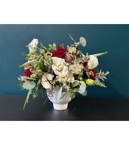 HOLIDAY COMPOTE (cream). An arrangement by The Floral Studio.