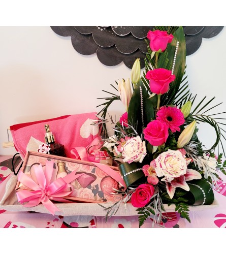 STRAIGHT FROM THE HEART. An arrangement by A Loving Touch Florist.