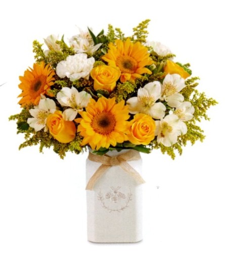 Honey Buzz. An arrangement by Julie's Artistic Rose.