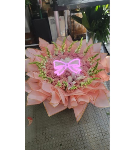 Blush Bloom Symphony - Deluxe. An arrangement by Vemongi Flowers.