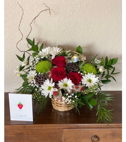 You're Berry Sweet - Deluxe. An arrangement by Loyalist Flowers.