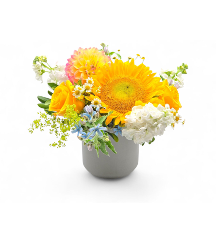 Golden Harvest Blooms - Deluxe. An arrangement by Appleblossoms.