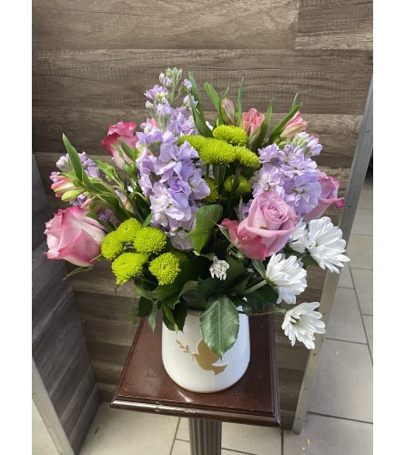 Peaceful Meadow. An arrangement by Sonia's Florist.