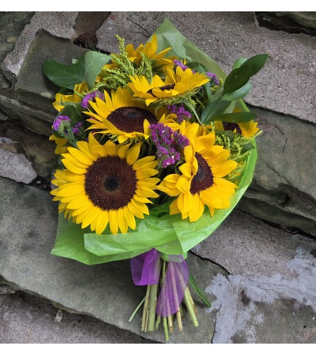 Golden Glow. An arrangement by Thompson's Full Bloom.