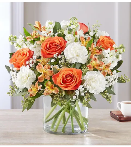 Charming Country Bloom - Deluxe. An arrangement by Doral Flower District and Design.